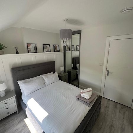 Westland Suites - Stylish, Modern, Elegant, Central Apartments A Londonderry Exterior photo