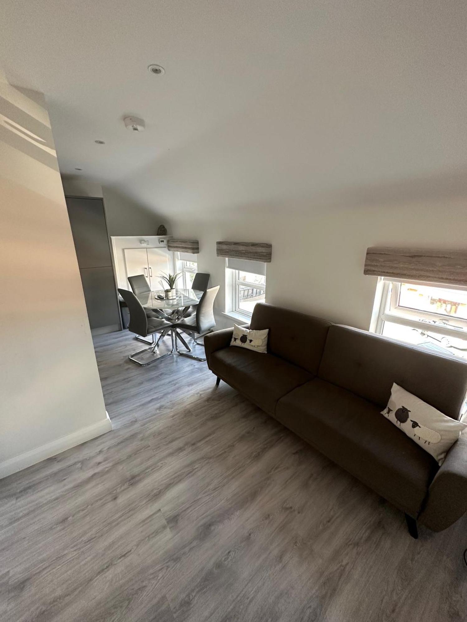 Westland Suites - Stylish, Modern, Elegant, Central Apartments A Londonderry Exterior photo